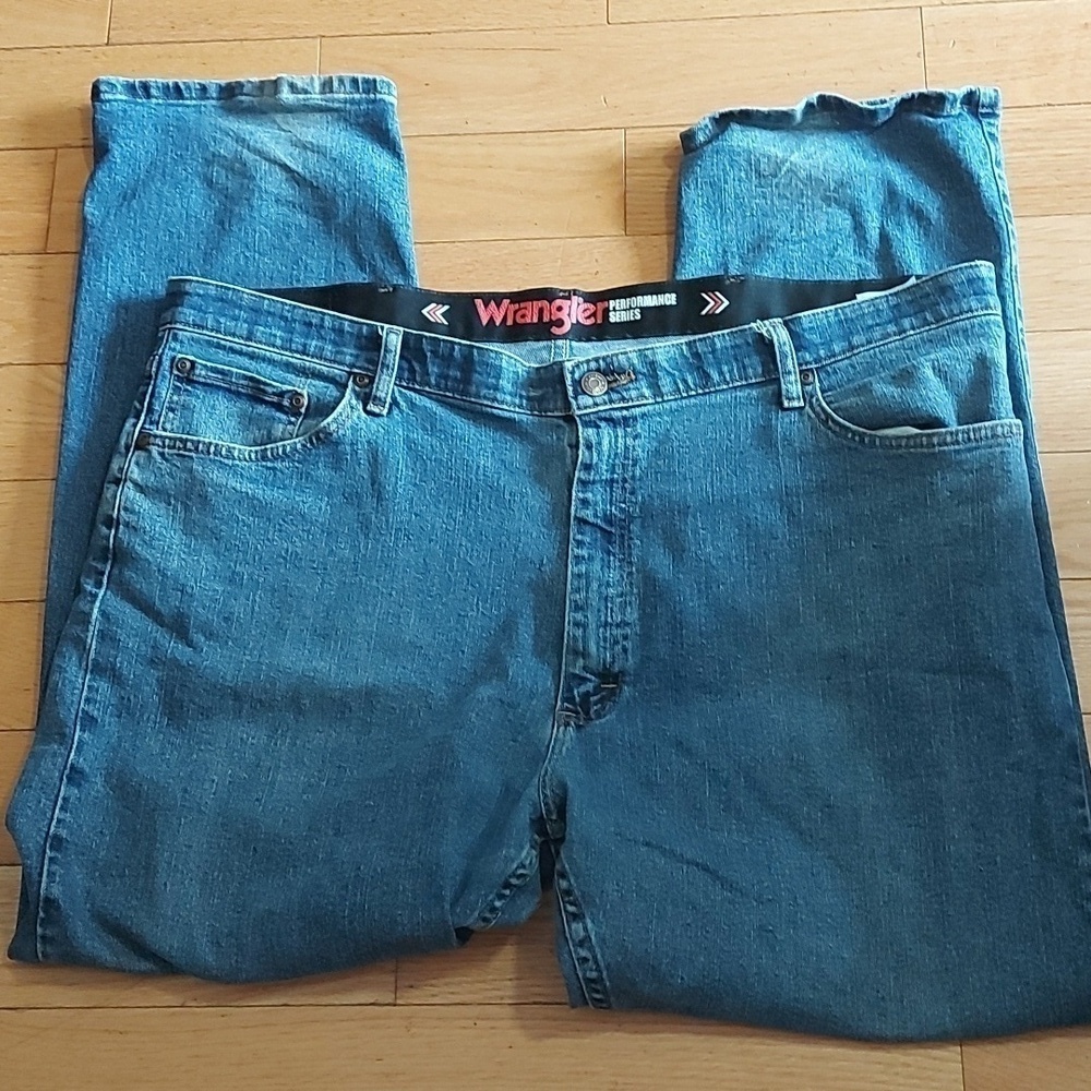 Wrangler Performace series 42x30